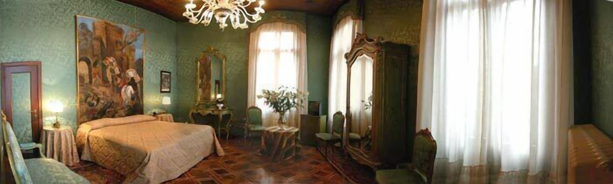 Hotel Palazzo Abadessa Veneţia Exterior foto