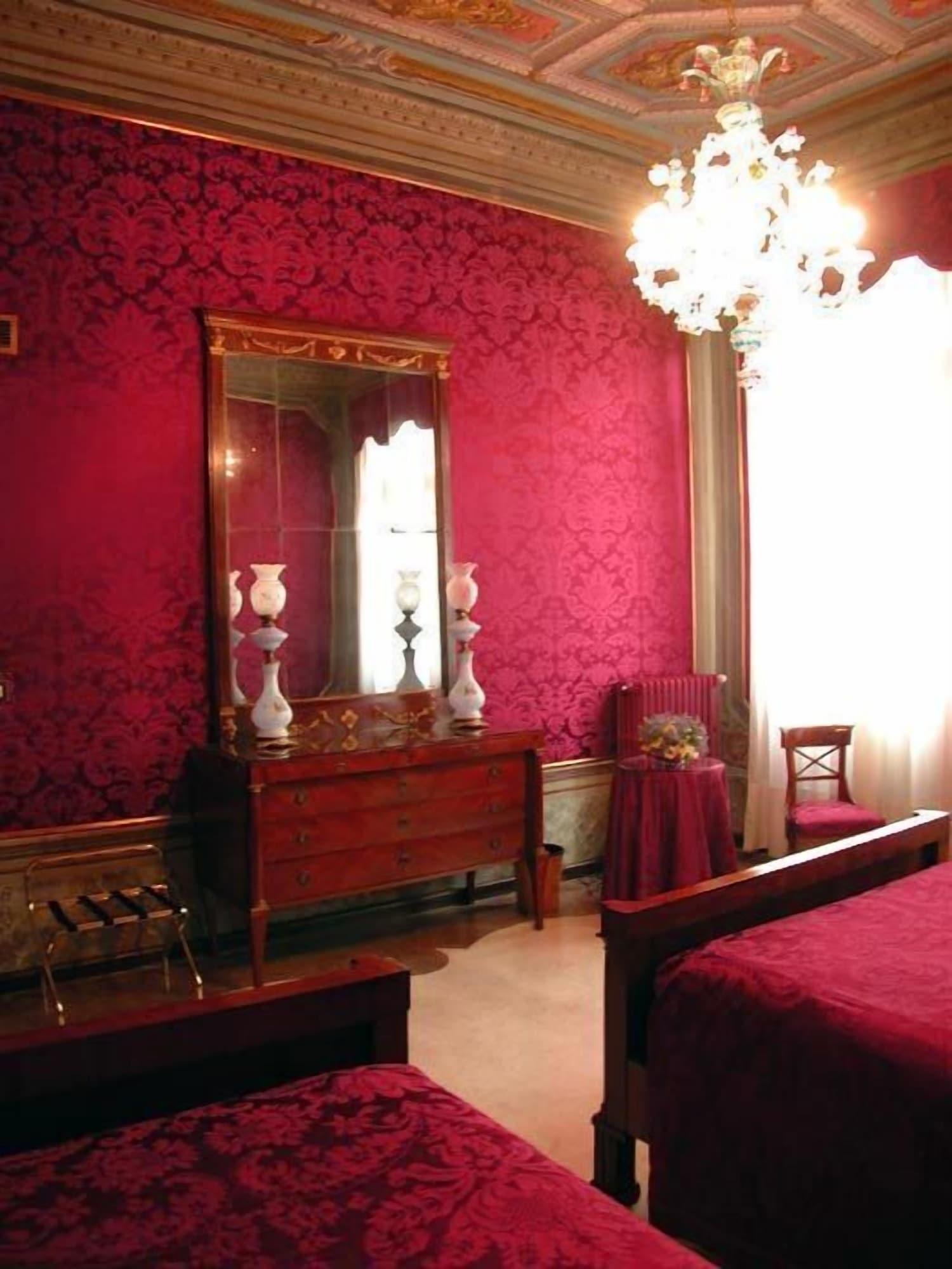 Hotel Palazzo Abadessa Veneţia Exterior foto