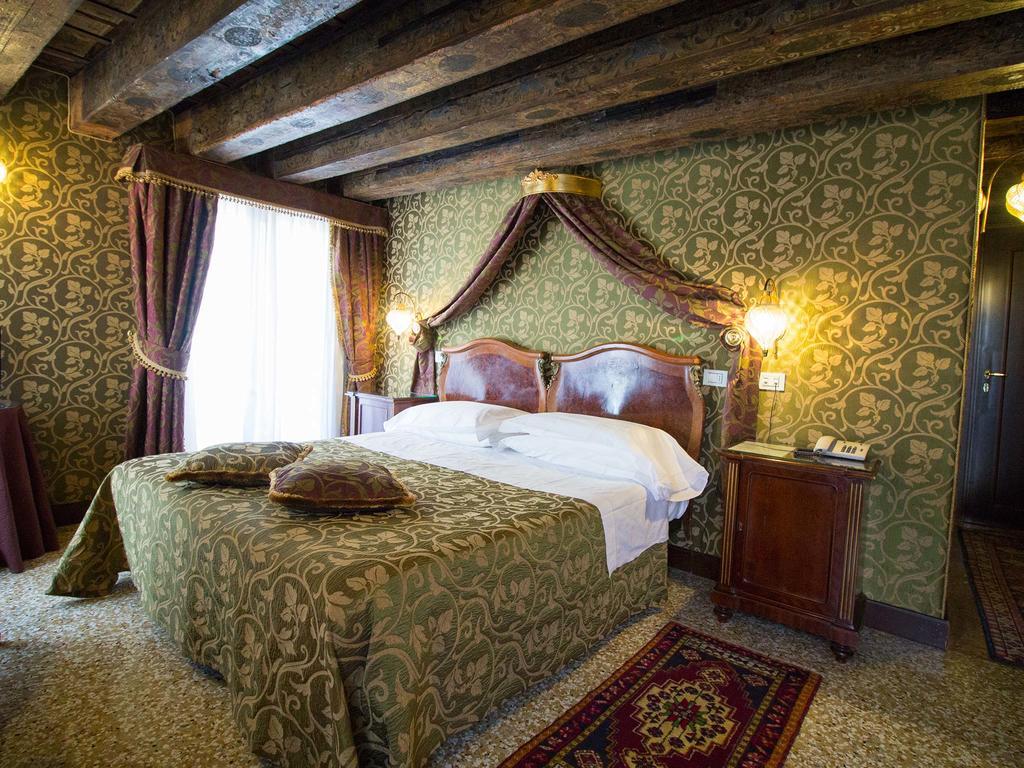 Hotel Palazzo Abadessa Veneţia Exterior foto