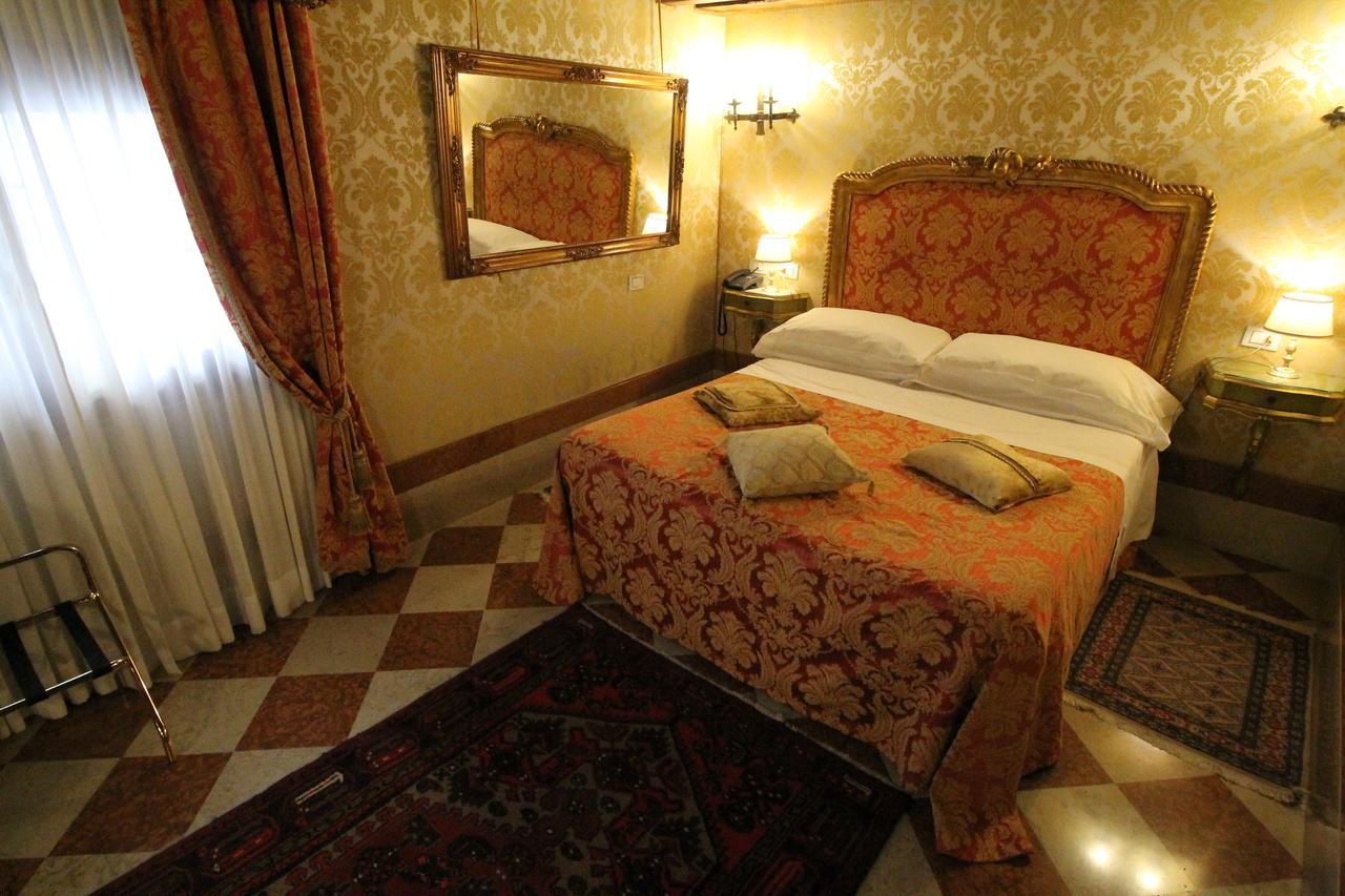 Hotel Palazzo Abadessa Veneţia Exterior foto
